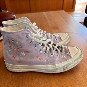 Converse Chuck Taylors W8.5